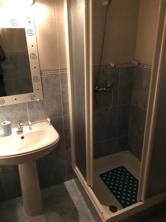 Lagos Royal Rooms And Suites Buitenkant foto